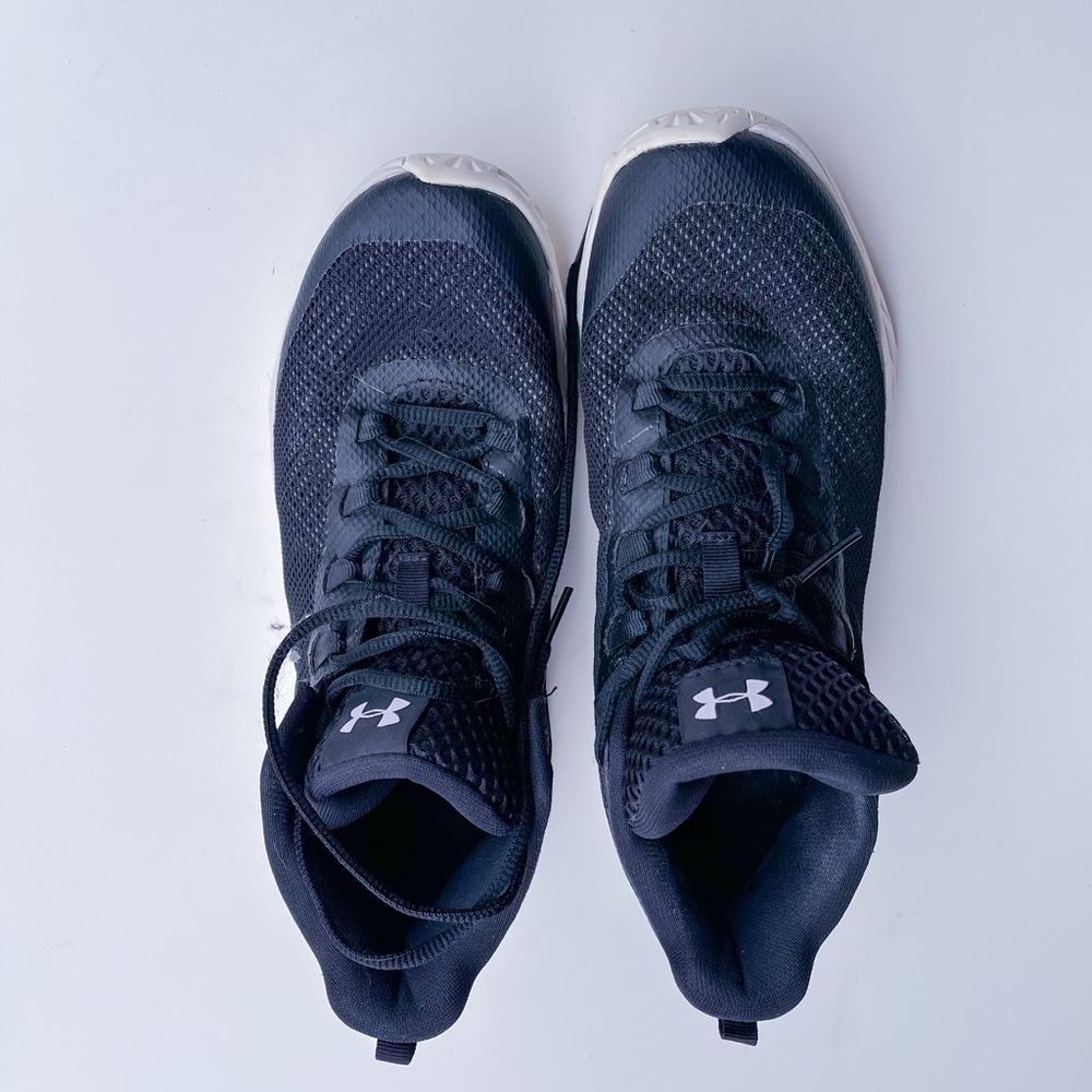 Under Armour Navy and White Athletic Trainers